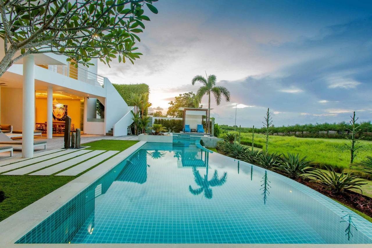Phocea Golf View Villa By Premier Hospitality Asia Pecatu  Exterior photo