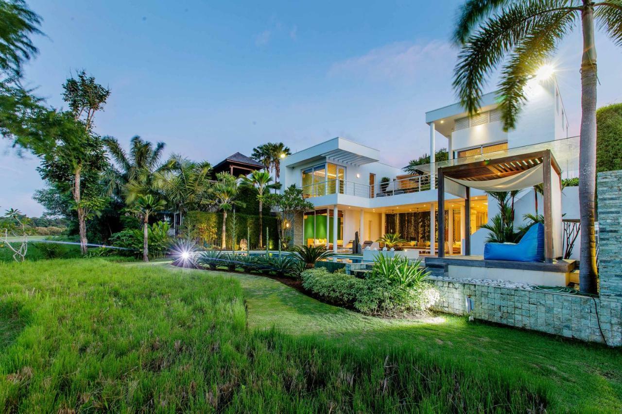 Phocea Golf View Villa By Premier Hospitality Asia Pecatu  Exterior photo