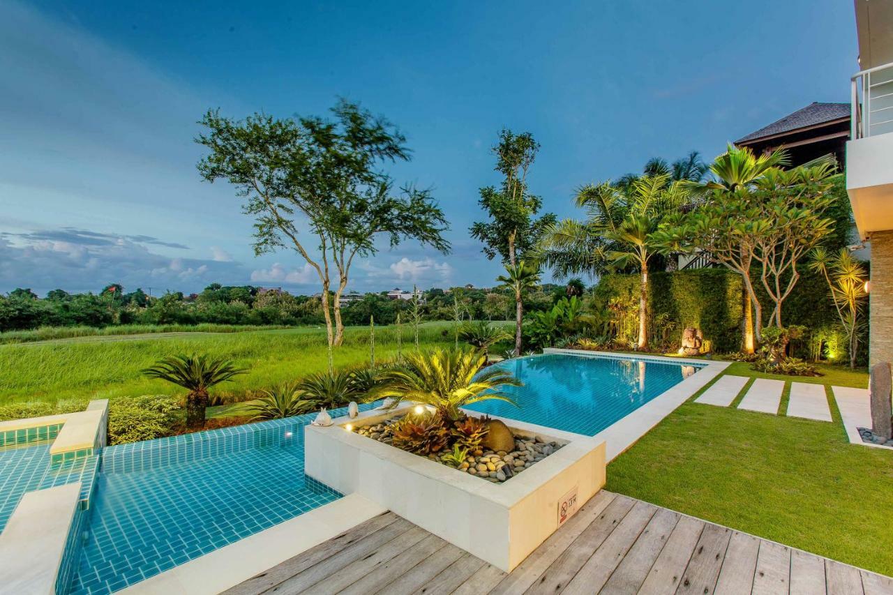 Phocea Golf View Villa By Premier Hospitality Asia Pecatu  Exterior photo
